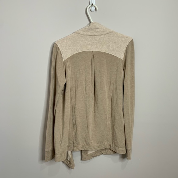 Lululemon Coast Wrap - Picture 3 of 5